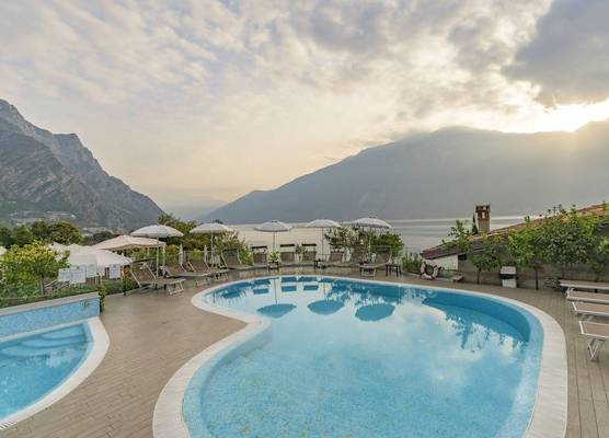 Garda Suite Hotel - Adults Only Hotel 1