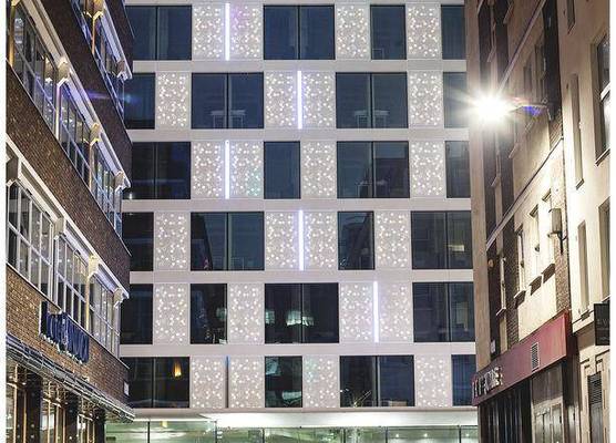 Motel One London-Tower Hill 1
