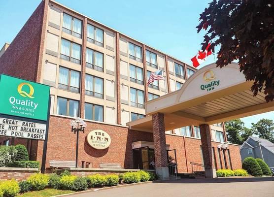 Quality Inn & Suites Charlottetown Downtown 1