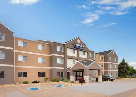 AmericInn by Wyndham Hudson 1