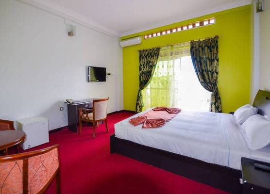 Emperor Hotels 1