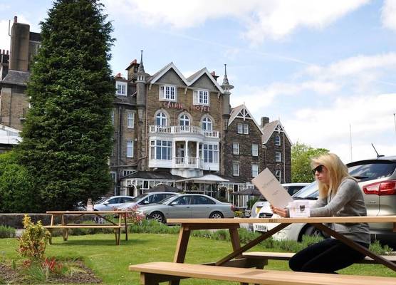 Cairn Hotel 1