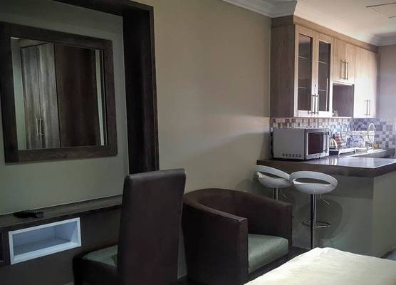 Sangiro Game Lodge - Sustainable Electricity and Water 1