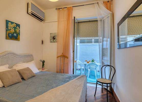 IzzHome Delightful 1