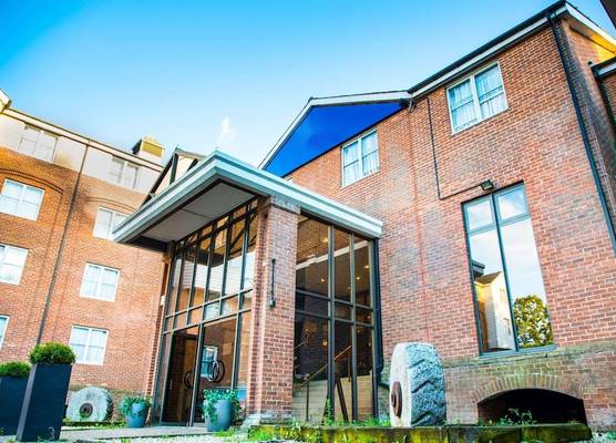 Best Western Plus Moat House Reading 1