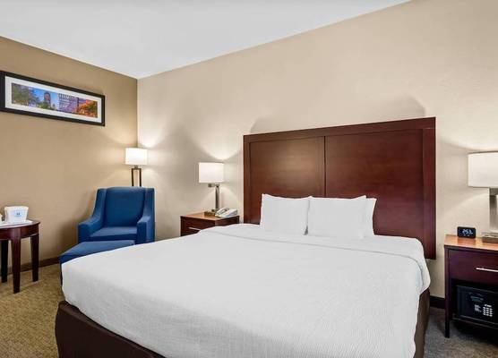 Quality Suites Irving-Las Colinas 1