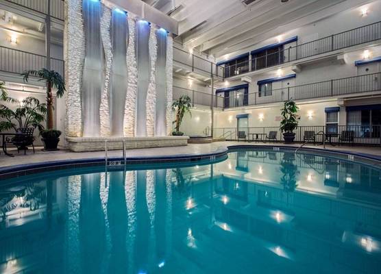 Quality Inn Branson - Hwy 76 Central 1