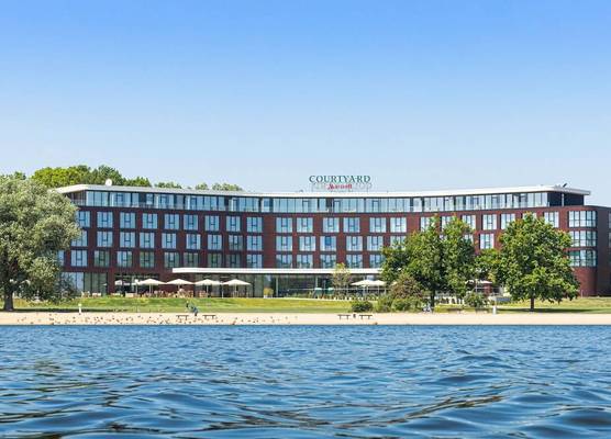 Courtyard by Marriott Wolfsburg 1