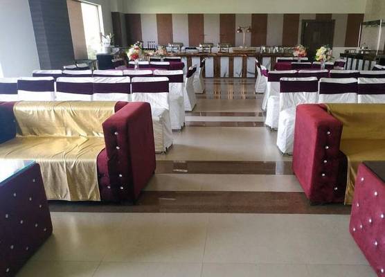 Royal Palm Resort 1