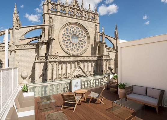 Puerta Catedral Suites 1