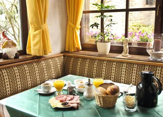 Moselstern Hotel Zum guten Onkel 1