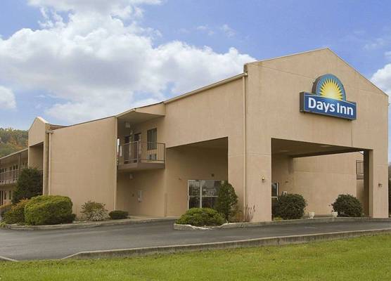 Days Inn by Wyndham Morehead 1
