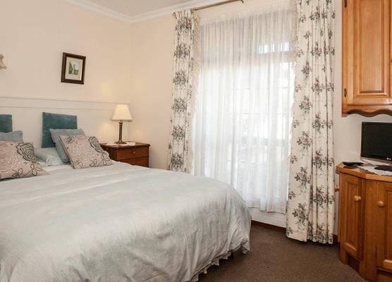 Ardmor Country House 1