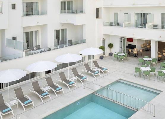 Aparthotel Marina Drach 1