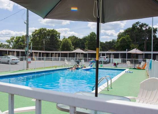 Current River Inn 1