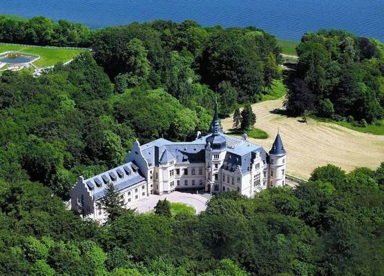 Schlosshotel Ralswiek 1