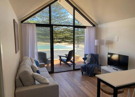 Southern Ocean Motor Inn 1