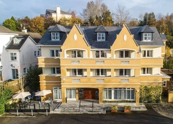 Earls Court House 1