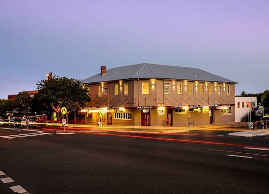 Pier Hotel Coffs Harbour 1