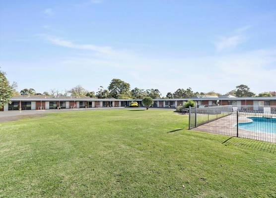 Baronga Motor Inn 1