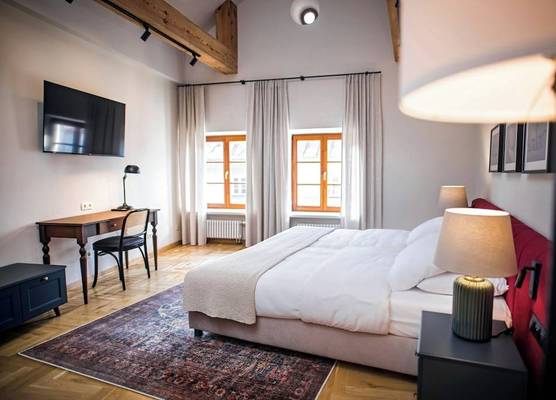 EASY RENT Apartments- Fontana Boutique 1