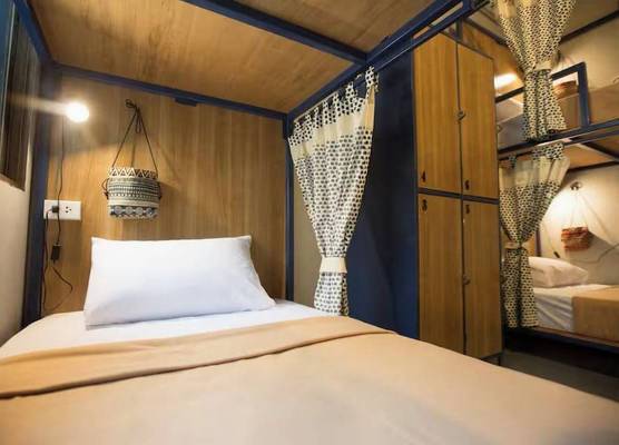 Arawana Hostel Silom 1