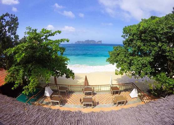 Phi Phi Long Beach Resort & Villa 1