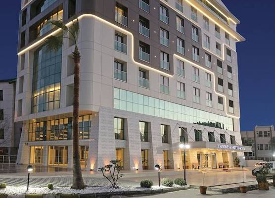 B Business Hotel & Spa 1