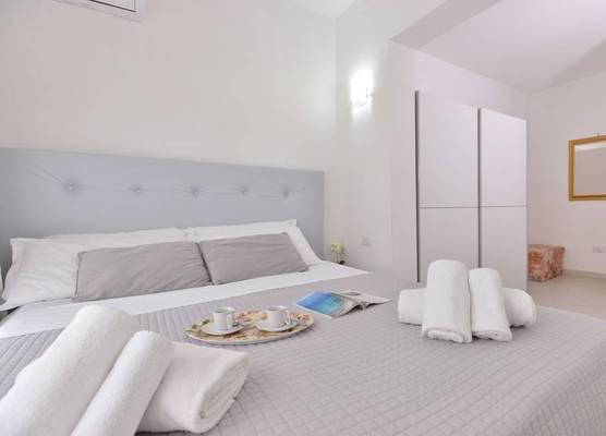 IzzHome New One 1