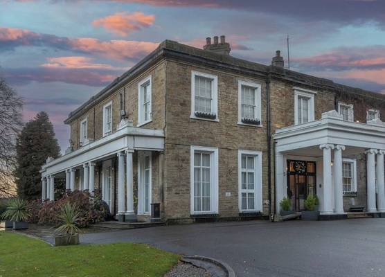 Ringwood Hall Hotel & Spa, Best Western Signature Collection 1