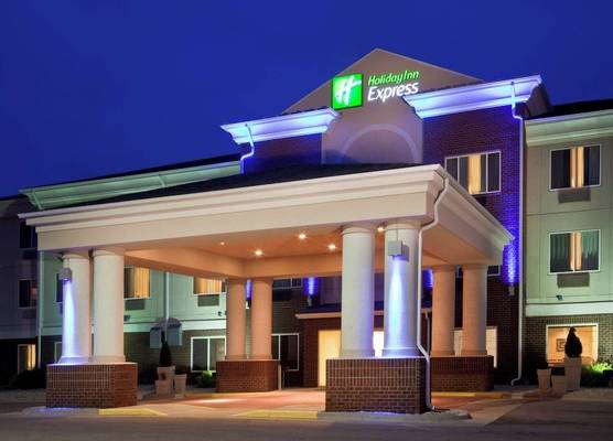 Holiday Inn Express & Suites VERMILLION by IHG 1