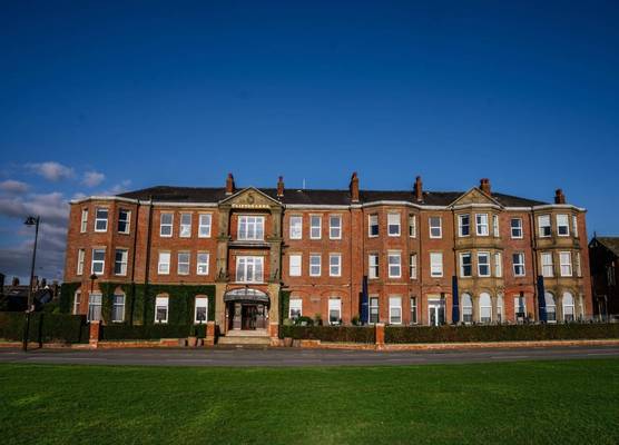 Clifton Arms Hotel 1