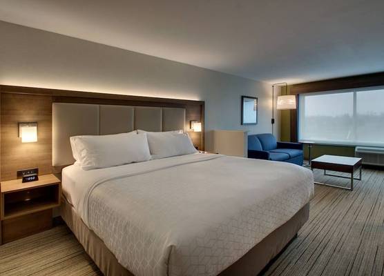 Holiday Inn Express & Suites MT STERLING NORTH by IHG 1