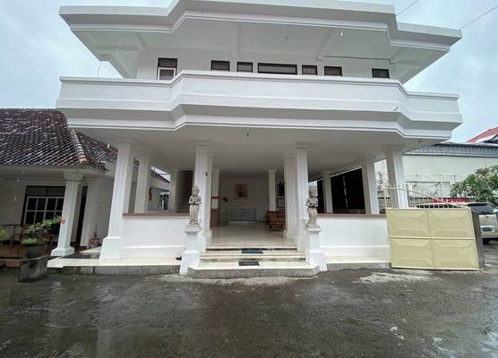Hotel O Puri Queen Dua 1