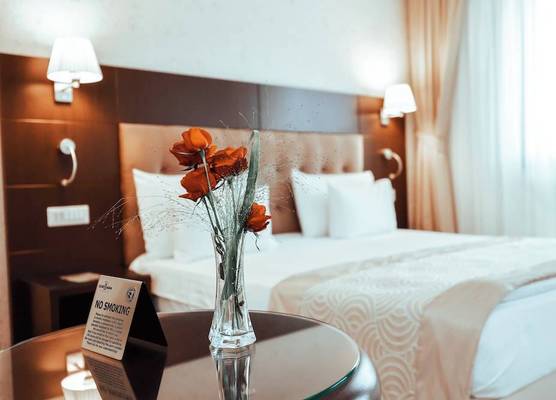 Grand Hotel Coroana 1