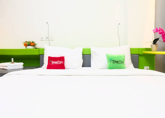 TreePark Hotel Jakarta Airport 1