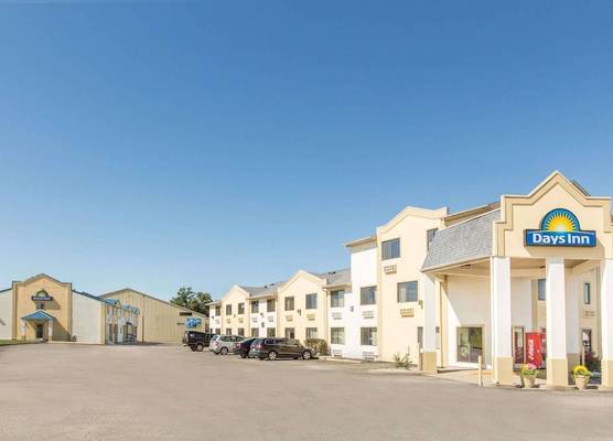 Days Inn by Wyndham Effingham 1