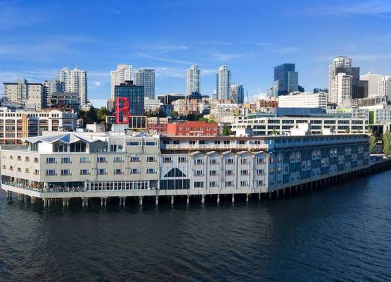 The Edgewater, a Noble House Hotel 1