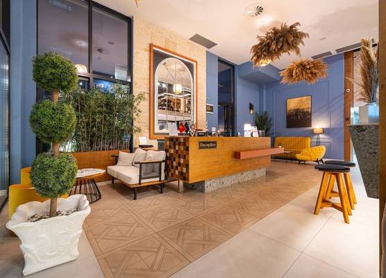 Invictus Hotel 1