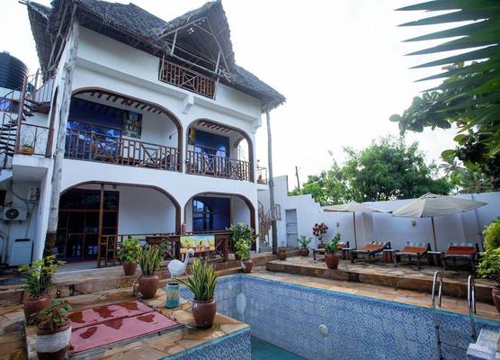 Utulivu Bungalow 1