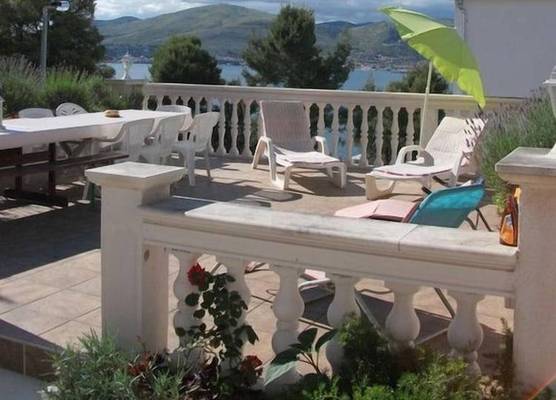 Huge terrace with sea view of the bay 1