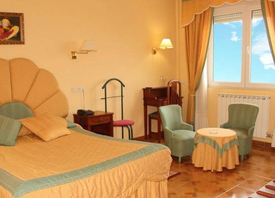 Hotel Avenida III 1