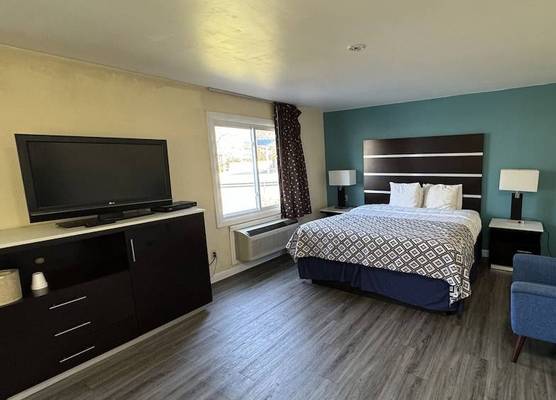 Americas Best Value Inn New London Mystic 1