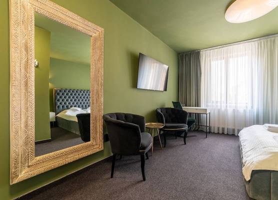 Fullton Central Inn 1