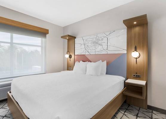 Best Western Plus Rose City Conference Center Inn 1