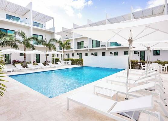 Seascape Grace Bay Hotel & Townhome Villas 1