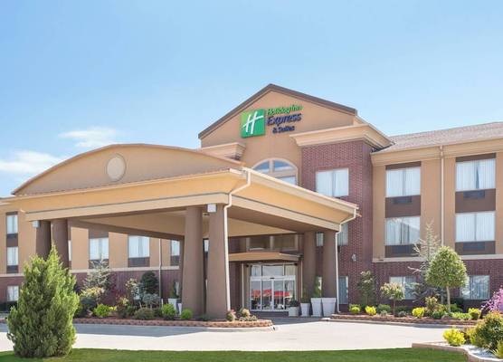Holiday Inn Express & Suites PAULS VALLEY by IHG 1