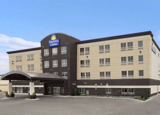 Days Inn & Suites by Wyndham Winnipeg Airport Manitoba 1