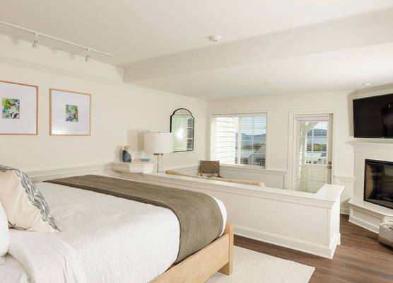 Outlook Inn on Orcas Island 1