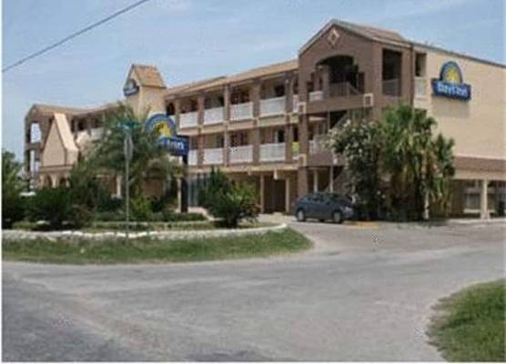 Days Inn by Wyndham Corpus Christi Beach 1